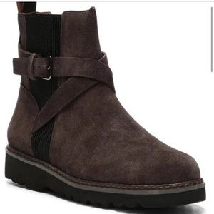 Donal Pliner suede Chelsea boot
